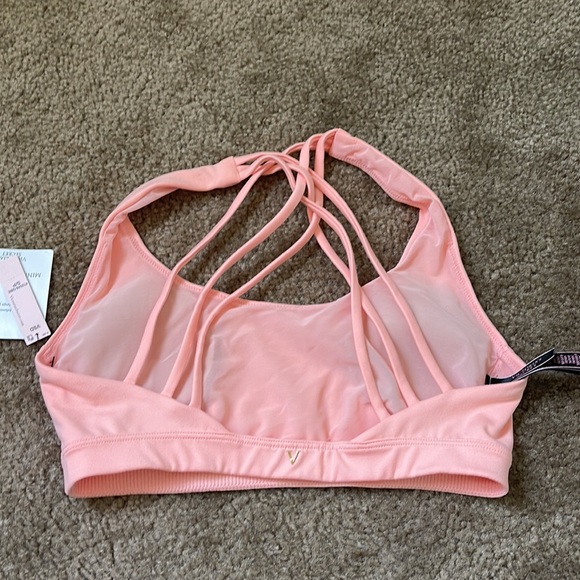 Workout bra - Picture 2 of 3